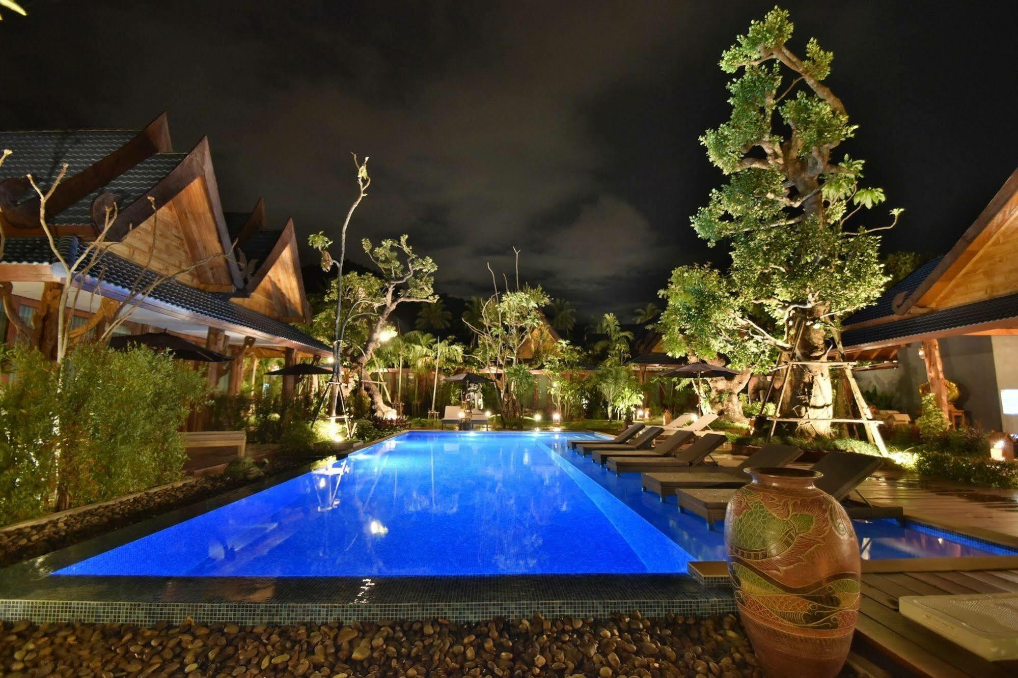 The Nine Thipthara Klongson Resort Ban Nong Thale Exterior foto